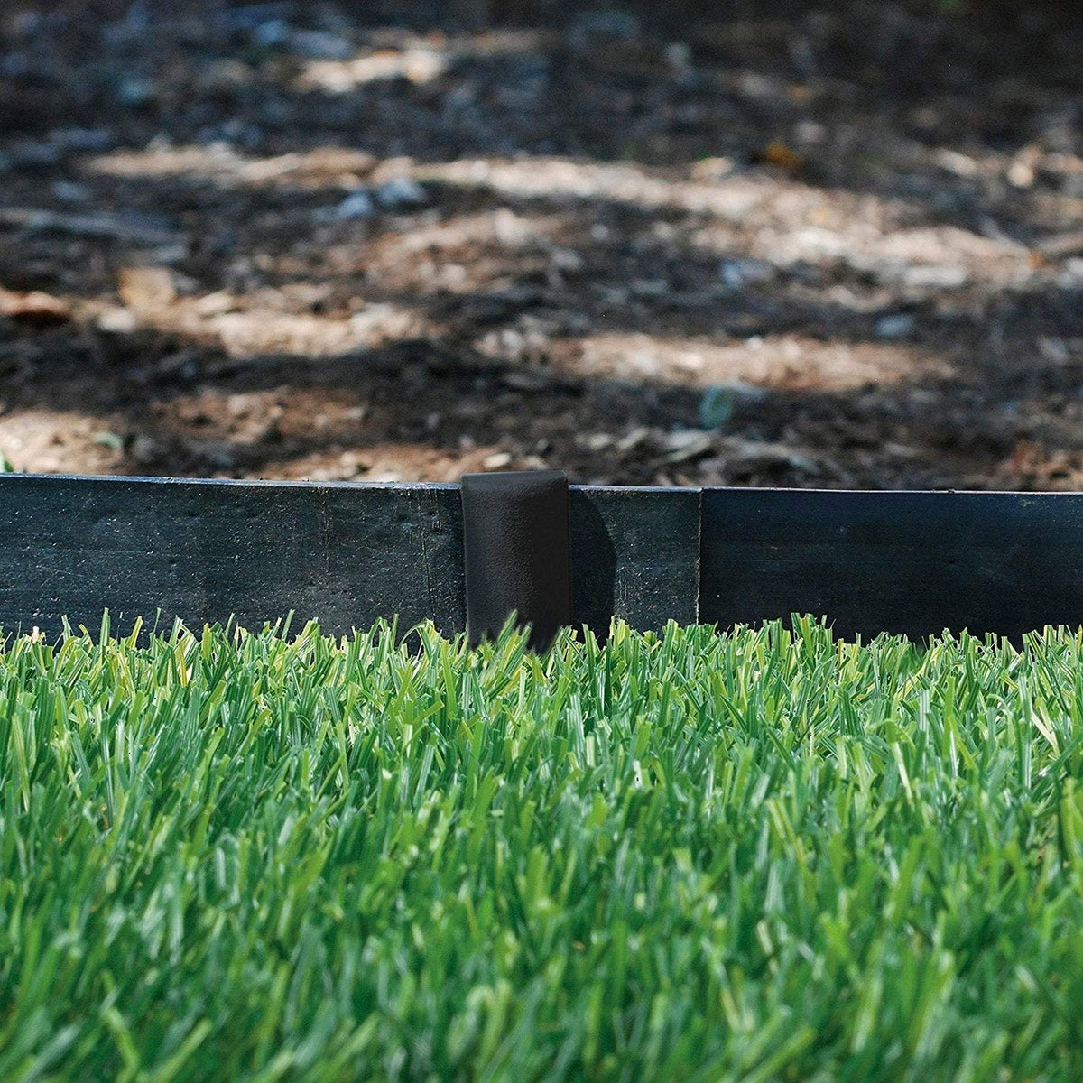 EasyFlex recycled plastic edging supports flexible, durable landscape borders.