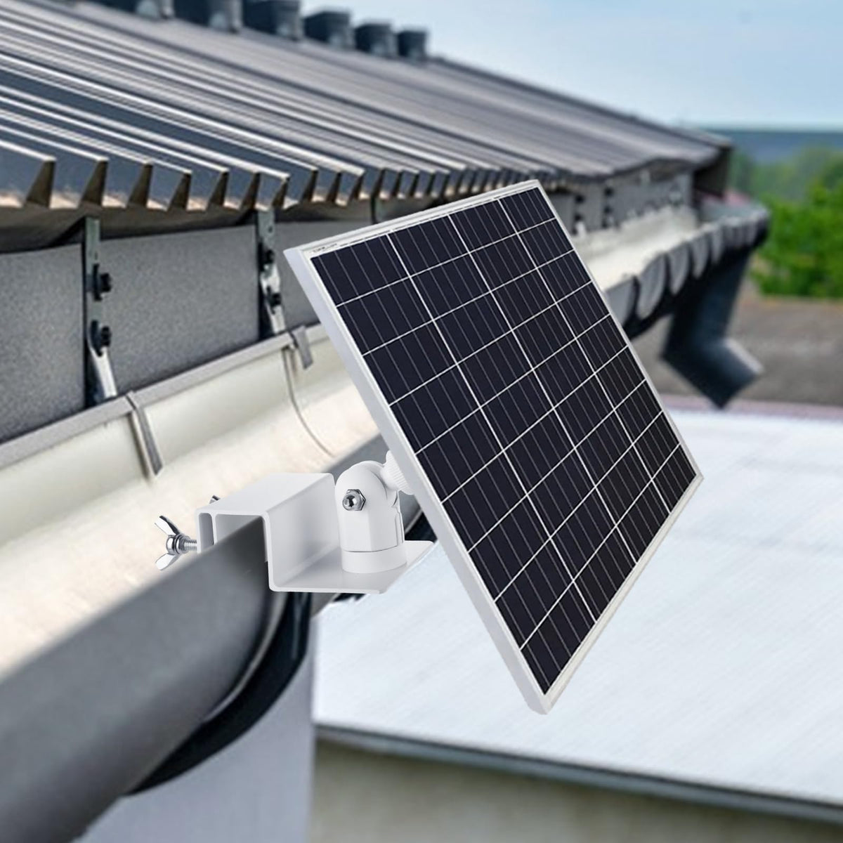 EATHEATY universal 1/4-20 mount fits Arlo and Reolink panels.