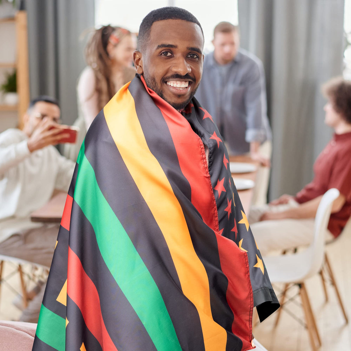 EBaokuup weather-resistant flag adds color to balcony or driveway.