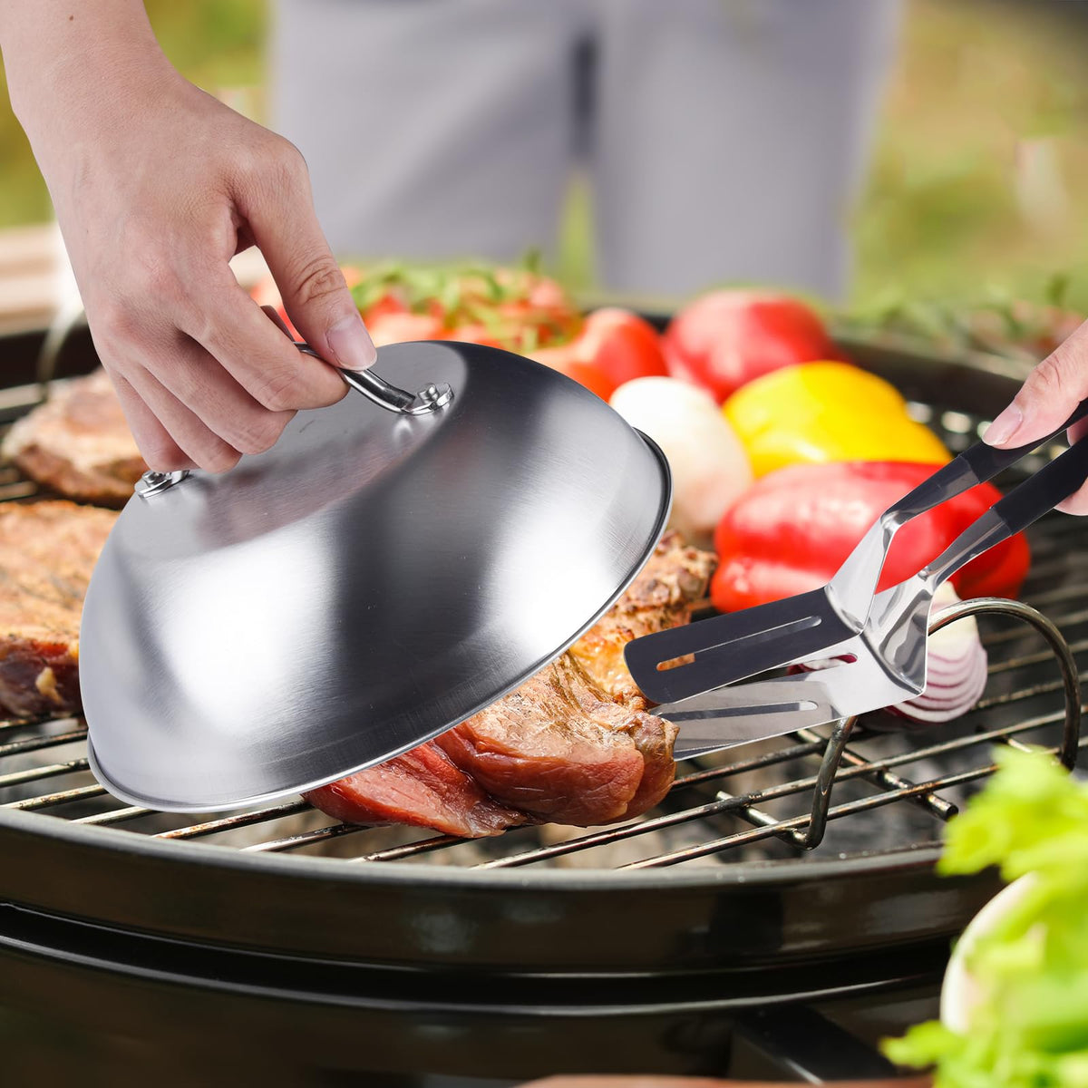 EBIEFLY bundled spatula tongs alongside the dome lid for flipping
