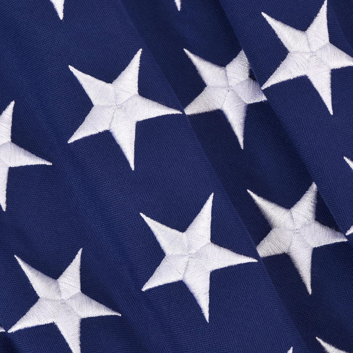 Echidna flag polyester-material ensures long-lasting weather resistance.