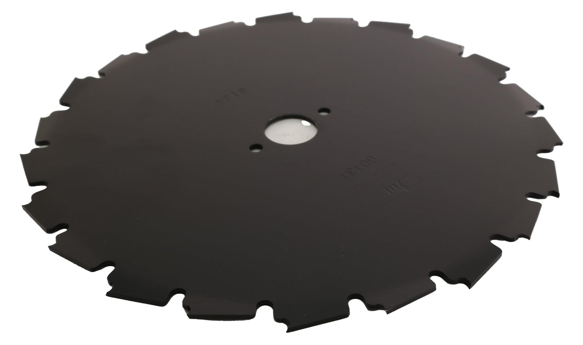 Echo 20 mm bore blade supports SRM-260 in heavy trimming