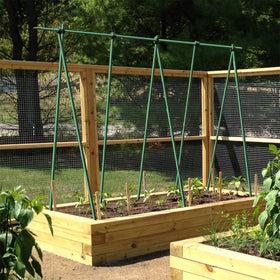 EcoStake color-varieties option keeps garden beds organized and visible.