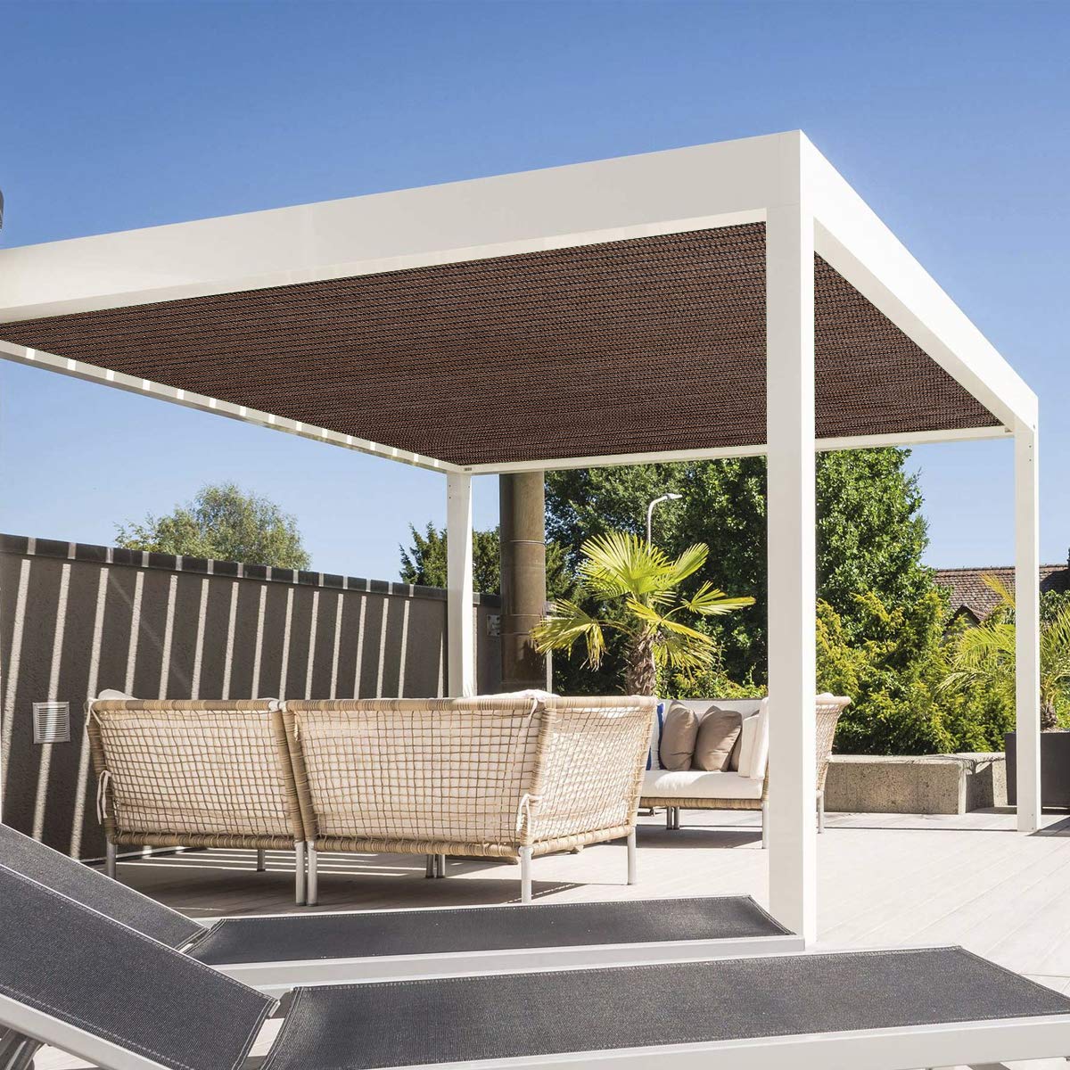 Eden's Decor close-up shows durable 180gsm HDPE material for long-lasting shade.
