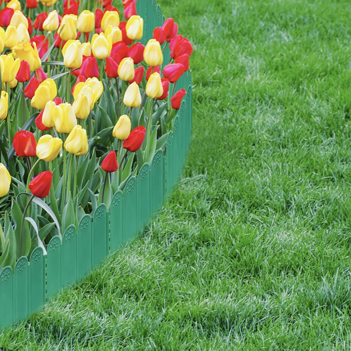 EEOCWF decorative border adds a European minimalist touch to patios.