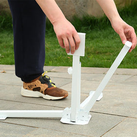 EFAILY multi-scene base adapts to gardens, beaches, and venues.