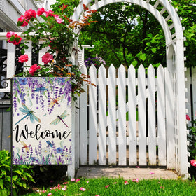 EKOREST summer decor flag brightens lawns with watercolor lavender tones.