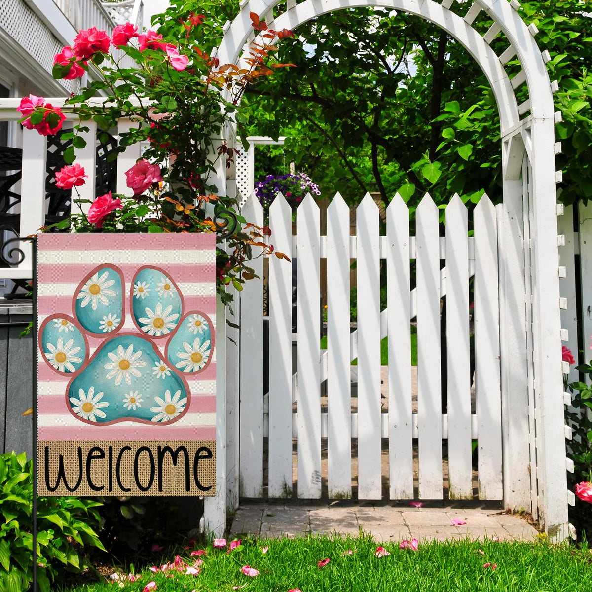EKOREST summer garden flag adds farmhouse style to yard or porch.