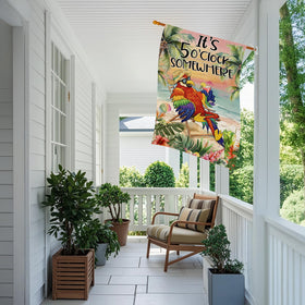 This burlap flag highlights durable stitching and outdoor readiness