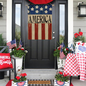EKOREST durable burlap flag resists fading in bright sun.