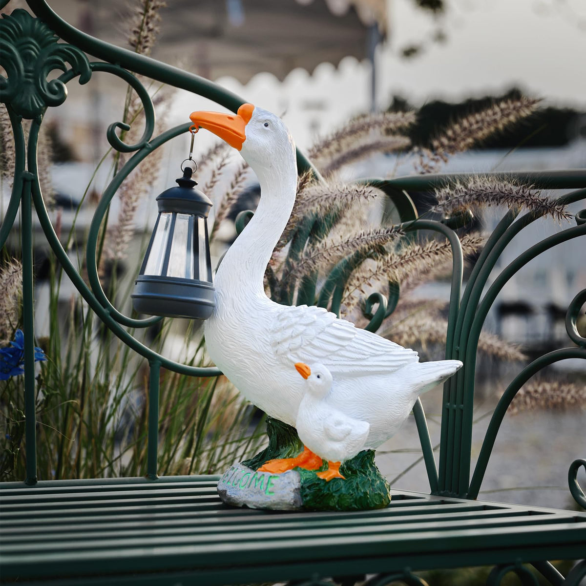 Elegondrar 20-inch goose statue ready for porch or lawn