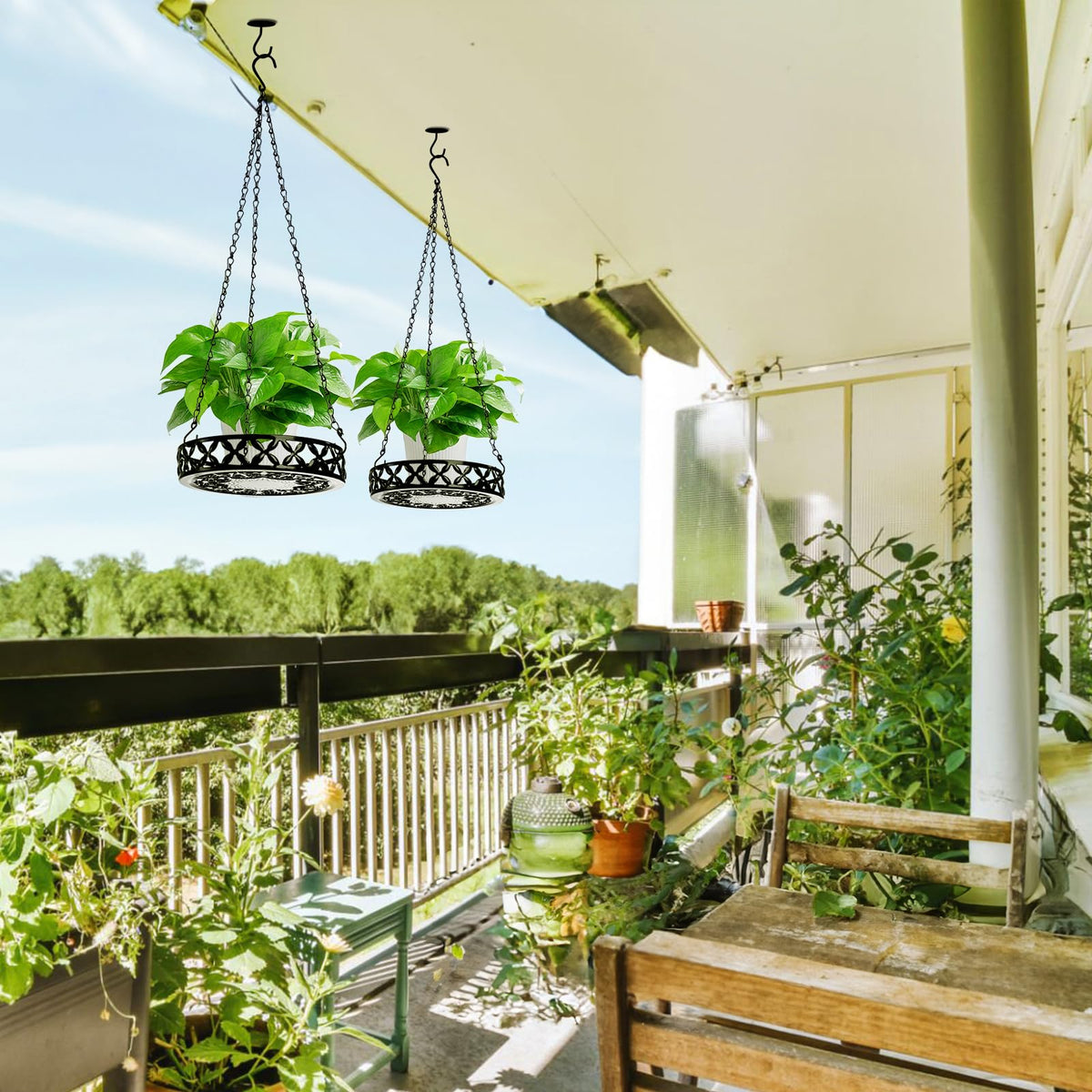 ELFULLY two-pack plant hangers enable balanced, stylish display.