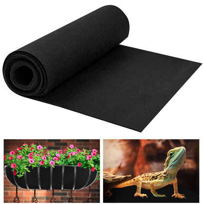 Emsiok felt planter liner roll unrolled for quick sizing and moisture balance.