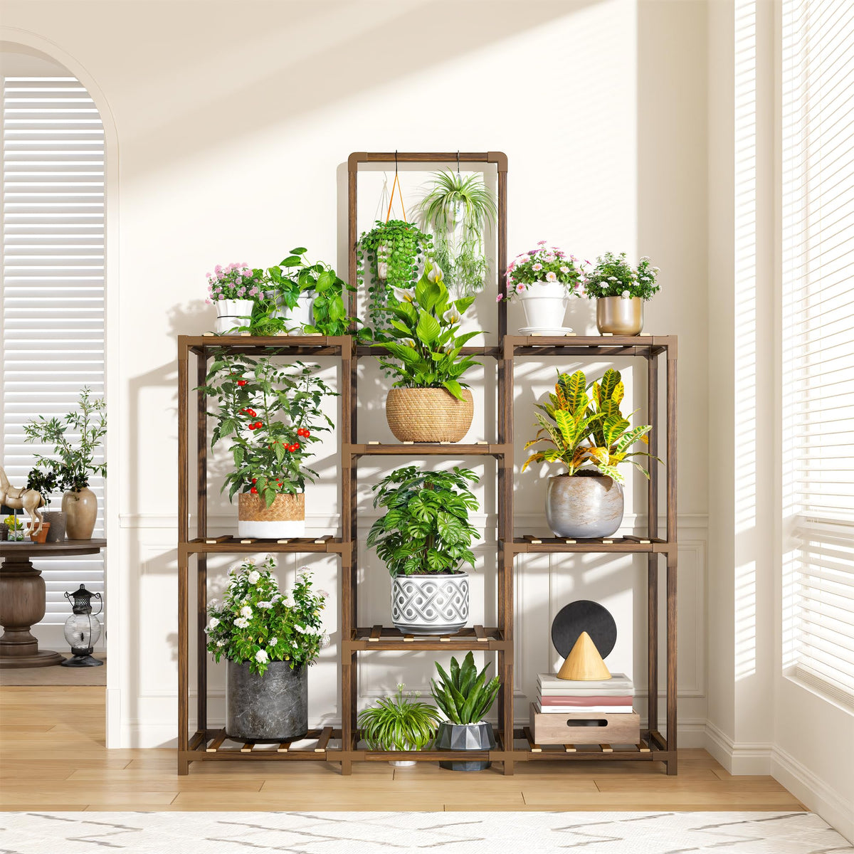 EnHomee customizable design lets you reshape the stand to fit