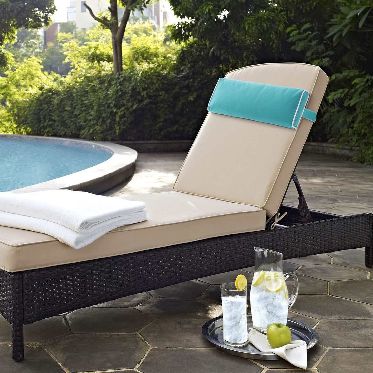 Enipate headrest pillow on chair provides stable padding for all-day comfort.