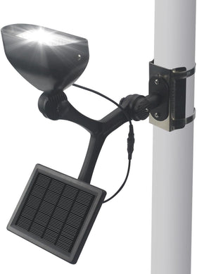 enrybia solar flag light at dusk provides bright, weatherproof illumination for flags