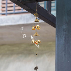 Eorbow wind chime suitable for indoor and outdoor use