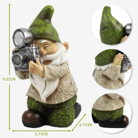 EPTUEGA resin garden gnome features a durable, weather-ready body.