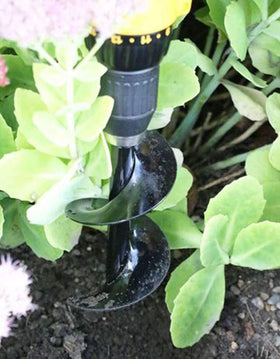 ERYTLLY steel shaft with a 5/8-inch diameter stands up to tough digging.