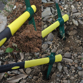 ESCULTORA compact garden and camping tool ready for digging and weeding.