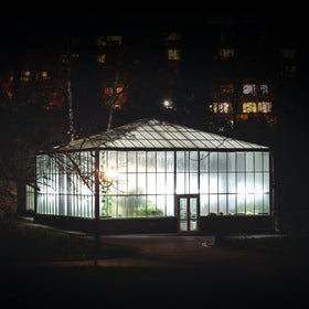 Espird energy-efficient, low-glare LED lighting for greenhouse zones