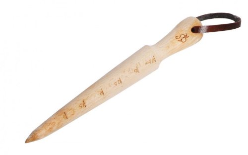 Esschert Design Secrets of the Kitchen Garden dibber shows 10-25 inch length for depth control