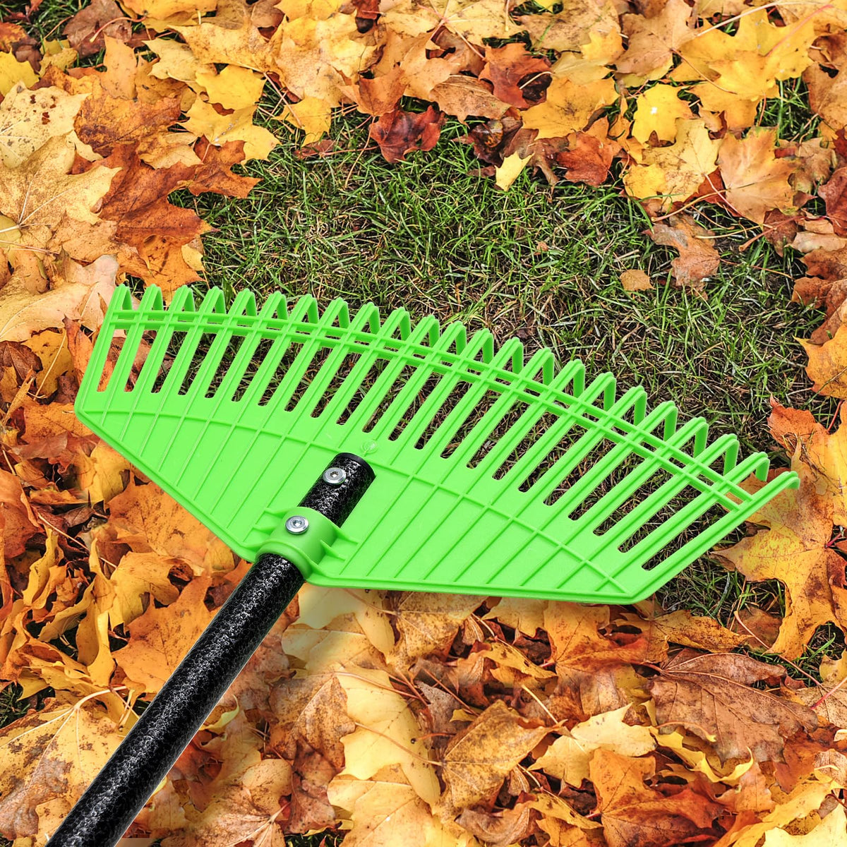 EUIJOIP Ultra-Lightweight Leaf Rake with 59-inch handle for comfortable yard work