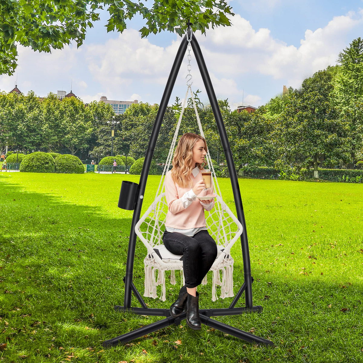 Eusuncaly stand weighs 36.6 pounds for sturdy setup