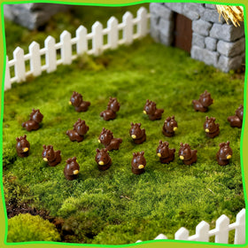 EVDERS miniature horse figures ideal for terrariums and succulent displays.