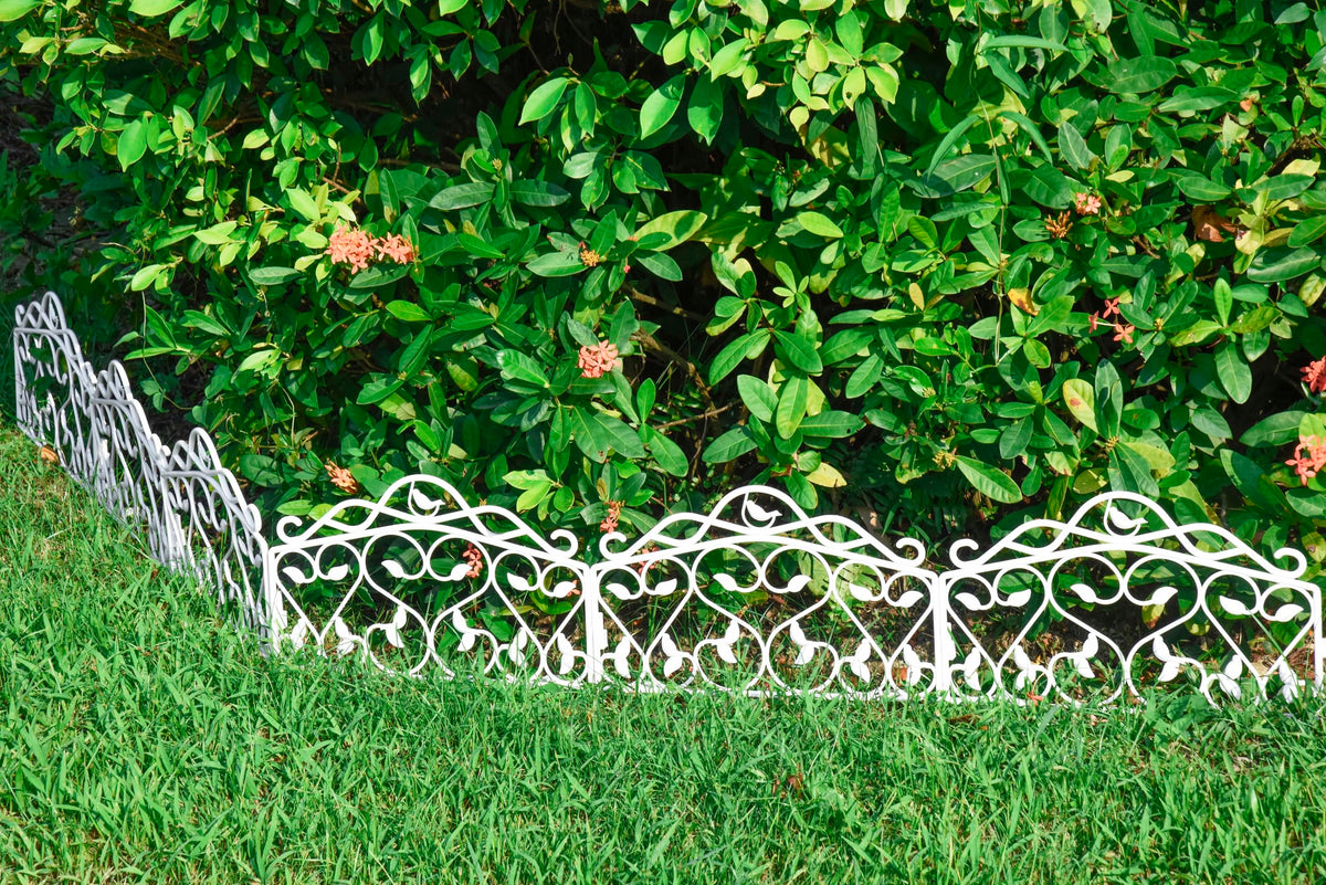 Evelyne border panel features bird accents for a whimsical yard accent.