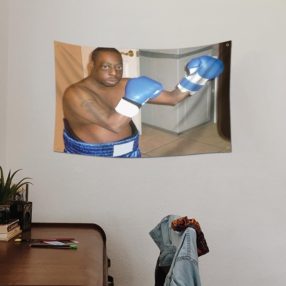 EWRITN Lester Green boxing flag with brass grommets for secure mounting