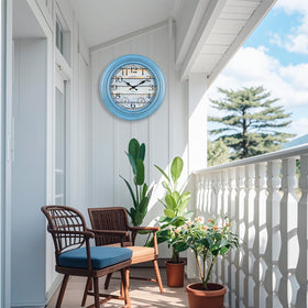 eYotto coastal-style clock makes a stylish gift for houses and holidays