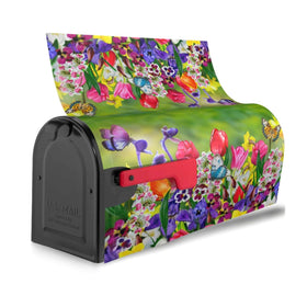 Famliihw easy-attach-remove mailbox cover installs in seconds.