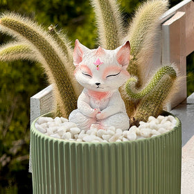 FANTIAN stones are safe around pets and children.