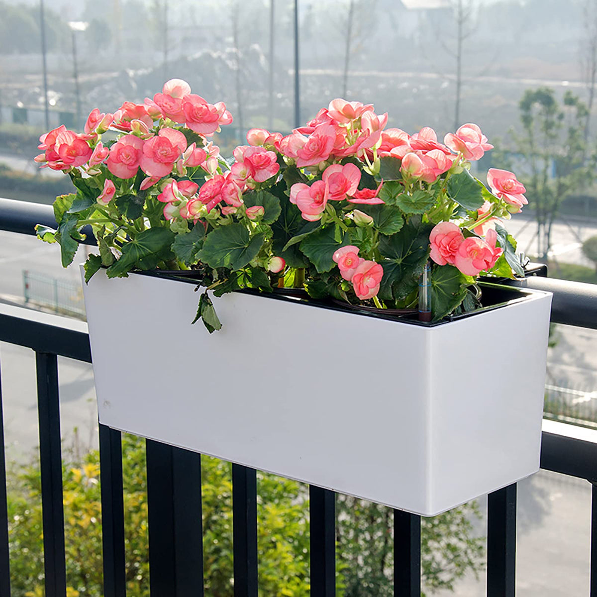 Fasmov rectangular planter complements decor with durable, non-toxic material.