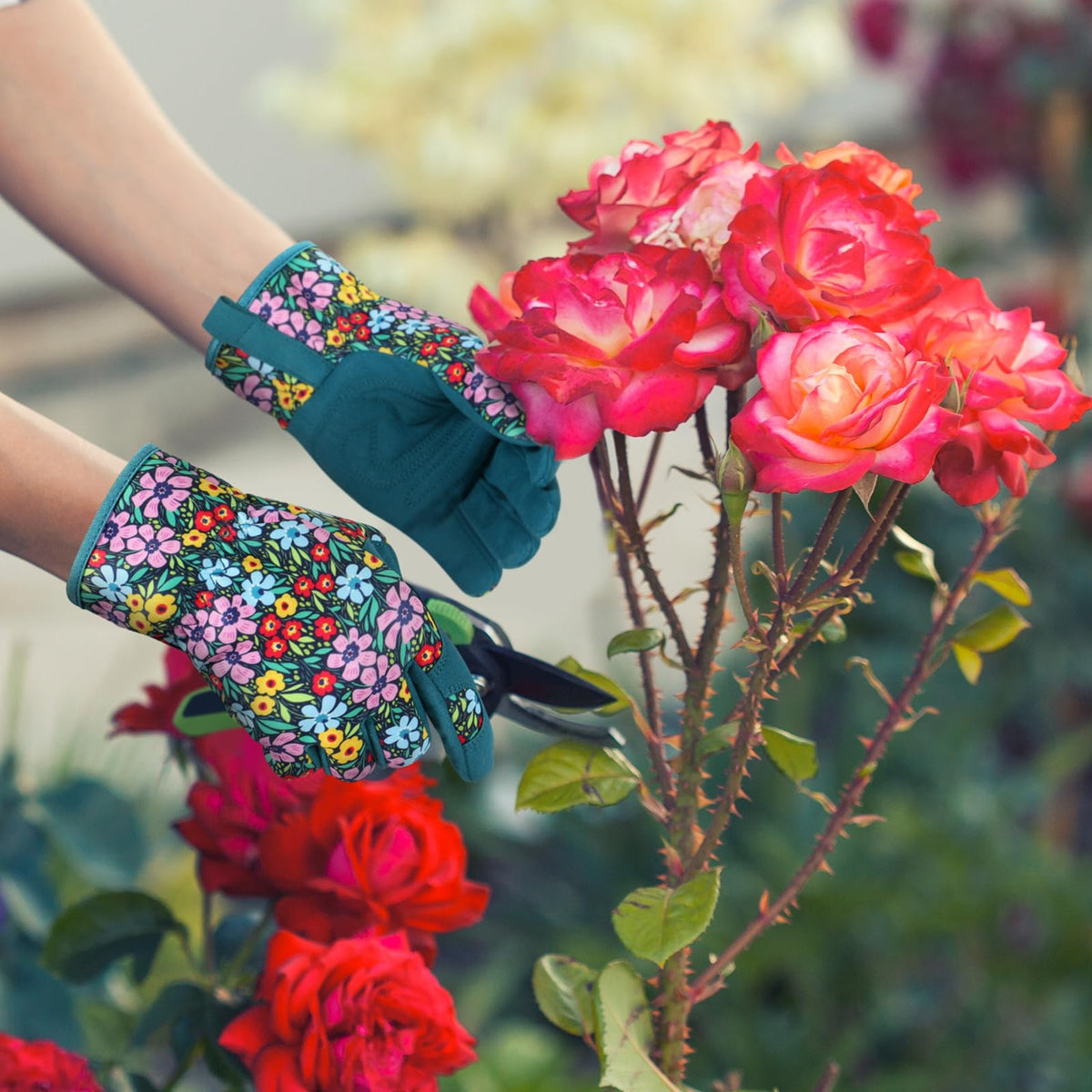 Fauson puncture-resistant gloves protect hands while pruning and planting