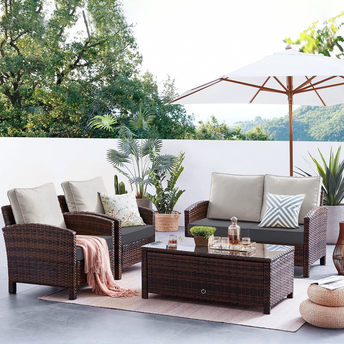 Favoyard cushion showing thick padding for comfortable seating
