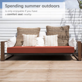 Favoyard Spice cushion elevates patio set with durable fabric