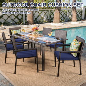 Favoyard waterproof-back fabric cushions keep seating dry during rain showers.