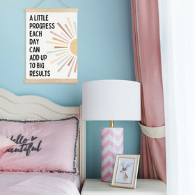 FDHSPAAM Lightweight dorm room decor ideal for small spaces.