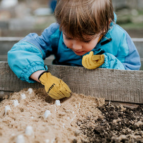 FEISHDEK Kids Leather Gardening Gloves breathable back panel, comfortable during long sessions.