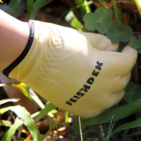 FEISHDEK Kids Leather Gardening Gloves thumb detail, ergonomic design enhances dexterity.