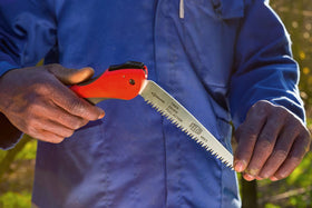 Felco F-600 handles branches up to four inches for versatile pruning.