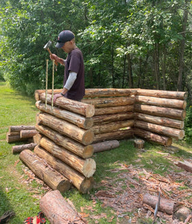 Fercery heavy duty ground spikes ensure easy installation and clear visibility