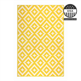 FH Home premium recycled plastic rug, easy to clean with a hose.