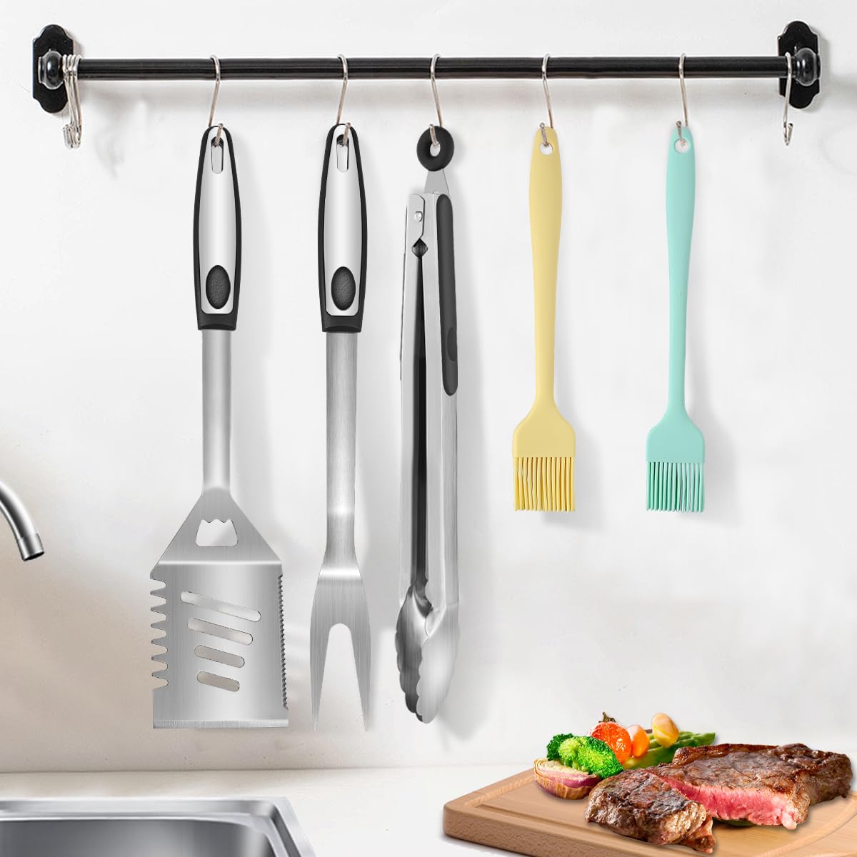 Firbisi clip with lock ensures compact storage after cooking