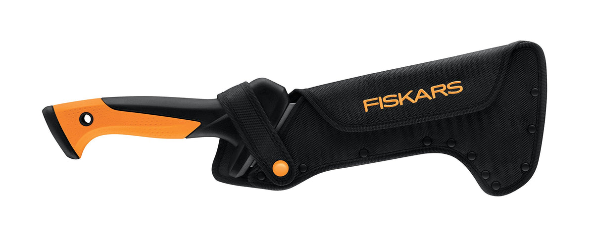 Fiskars Billhook Saw curve blade enables efficient pull-cuts on vines.
