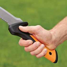 Fiskars Billhook Saw lifetime warranty adds lasting reliability.