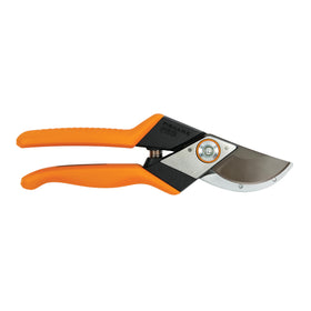 Fiskars Pro Pruner Softgrip handle adds comfort and control