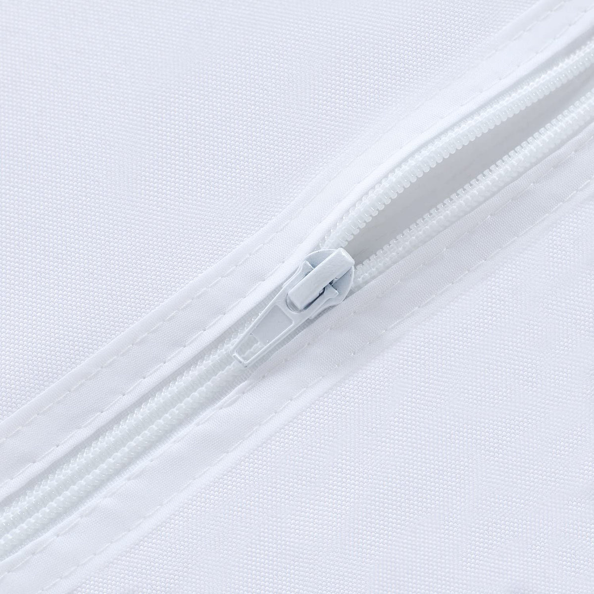 Fitable wrinkle-free tablecloth neatly covering a table